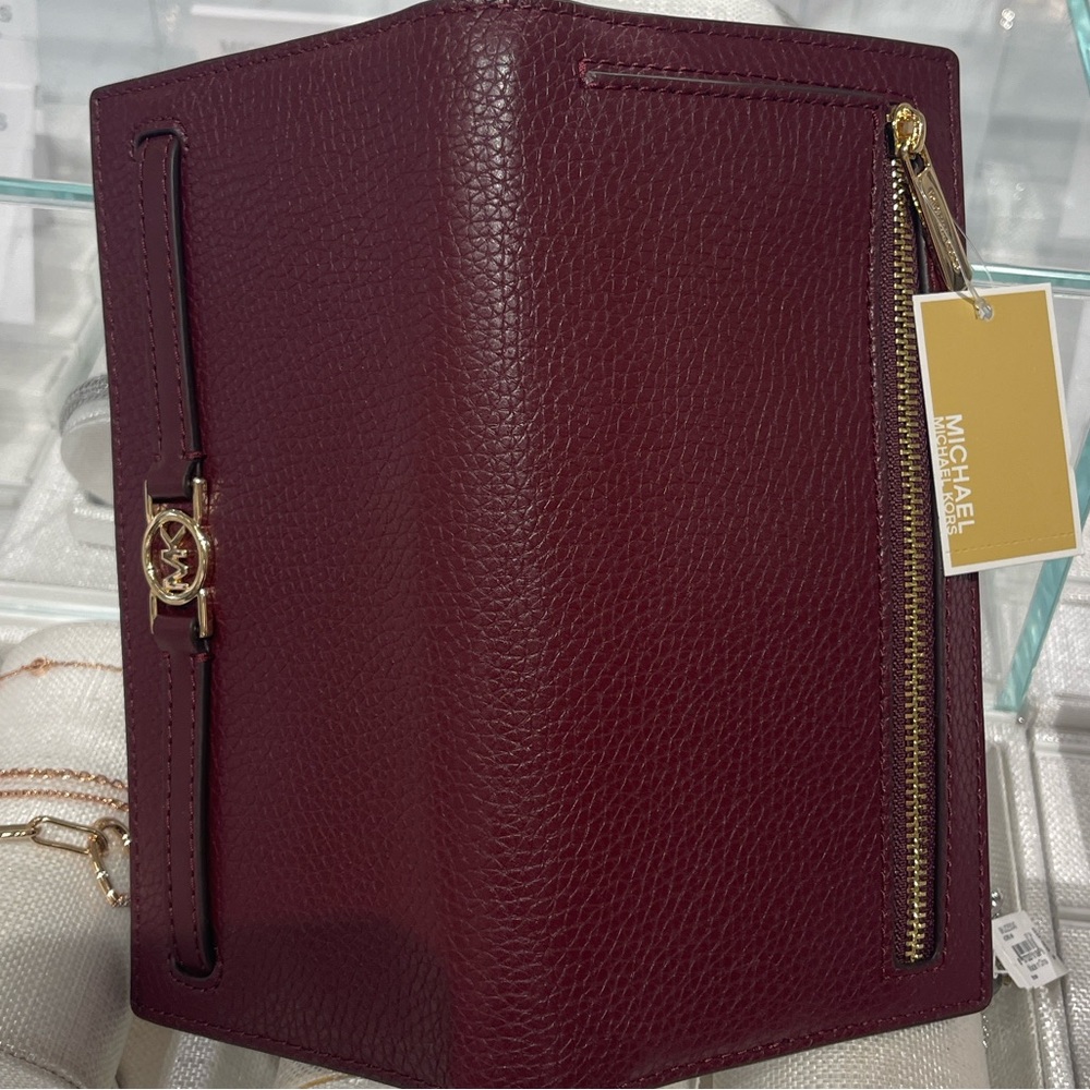 Michael Kors Reed Lg Bifold Pebbled Leather Snap Wallet Card Case 
Oxblood 
NWT - Picture 8 of 16